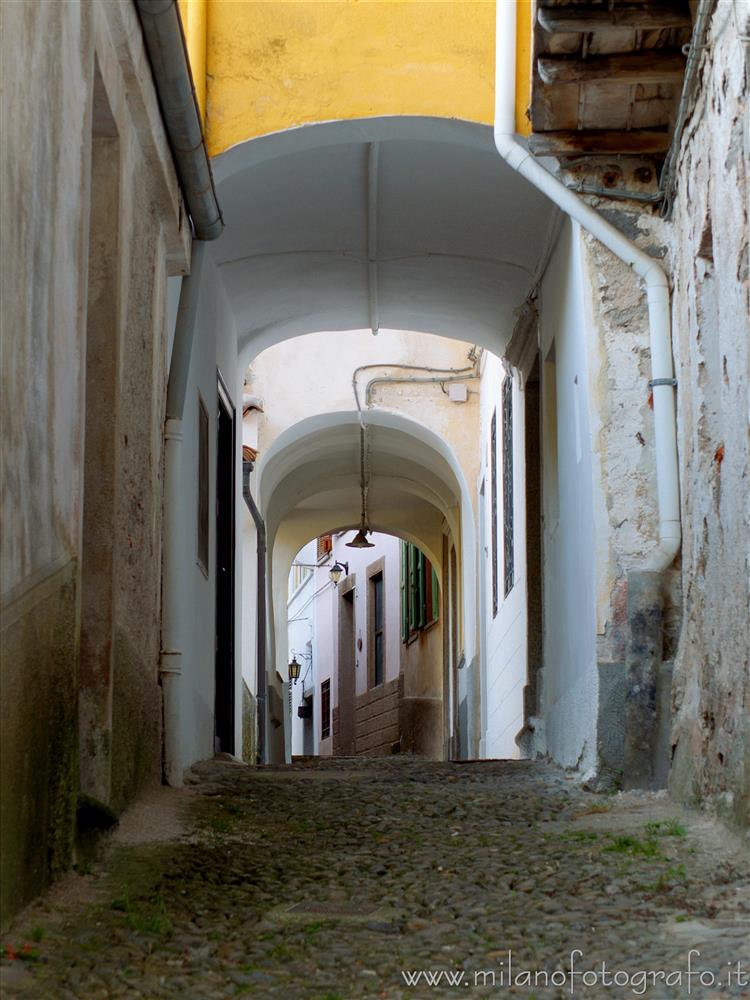 Driagno fraction of Campiglia Cervo (Biella, Italy) - Archways between the old houses